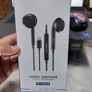 Moisture MT-H218 Earphones For Lightning In Black Earbuds Earphones